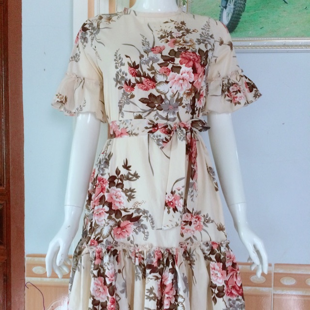 Váy hoa vintage