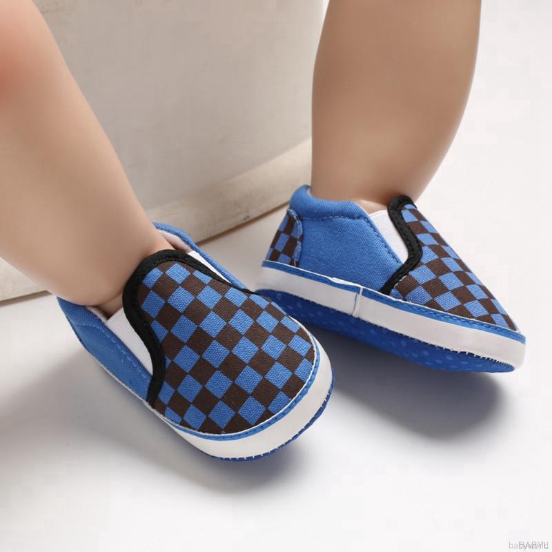 Giày đế cứng chống trượt họa tiết caro xinh xắn dành cho bé 0-18 tháng tuổi