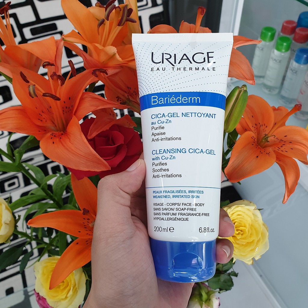URIAGE GEL LÀM SẠCH DÀNH CHO DA KÍCH ỨNG BARIEDERM CICA GEL NETTOYANT 200ML