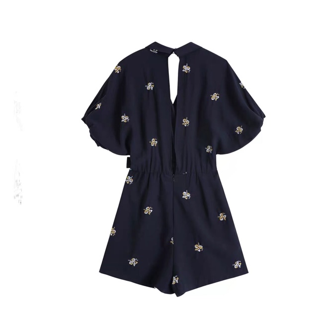 Jumsuit xanh than Zara