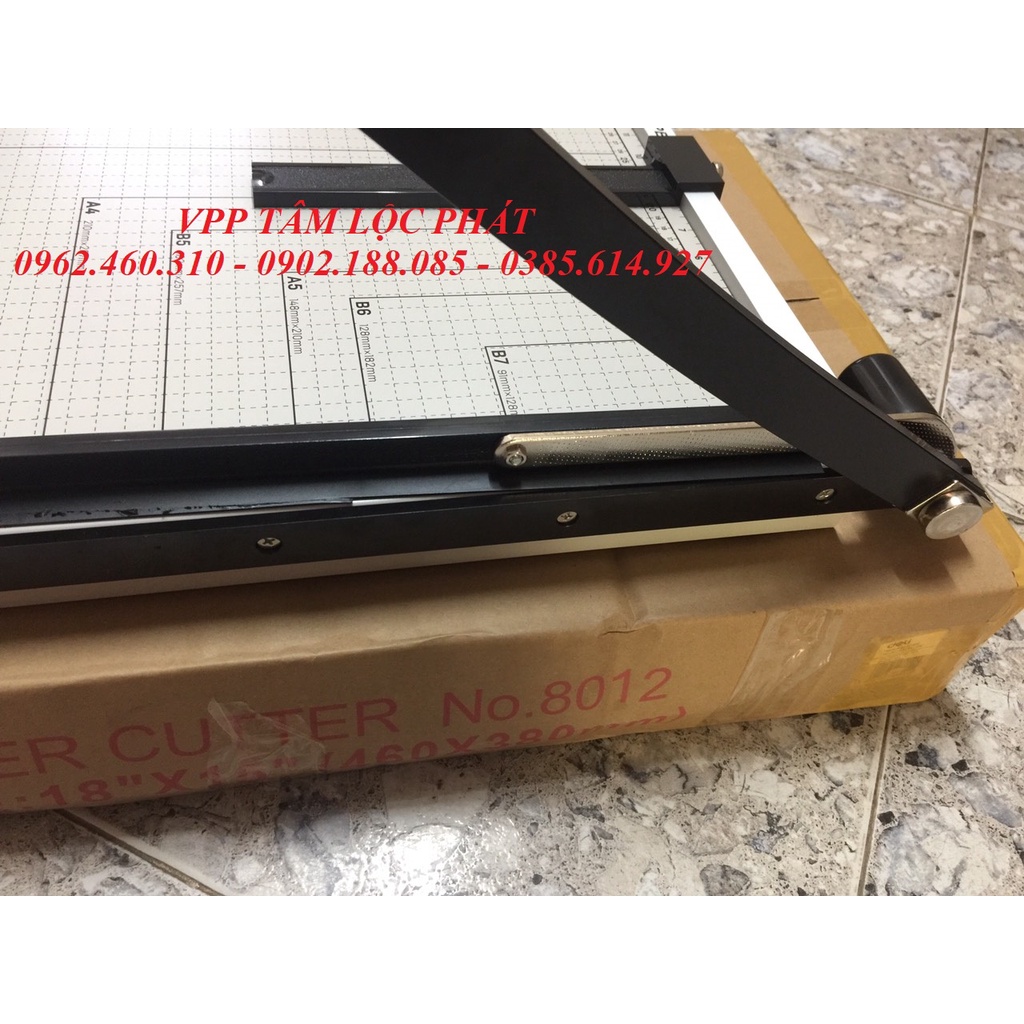 Bàn cắt giấy A3 Deli 8012 (460mm x 380mm) - Bàn xén giấy