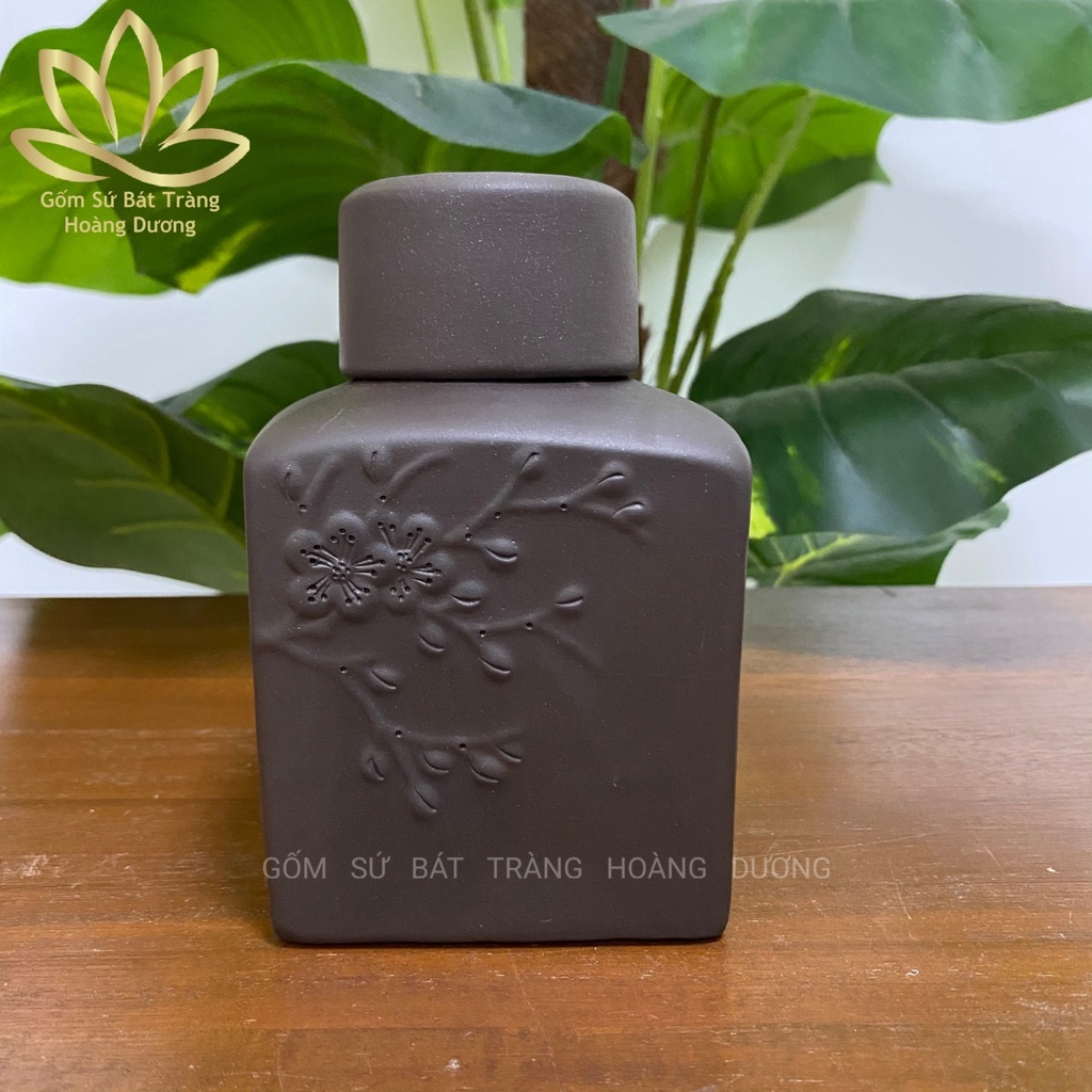 HỘP CHÈ đất nung Bát Tràng hoạ tiết cành đào nổi (8x9x13cm)