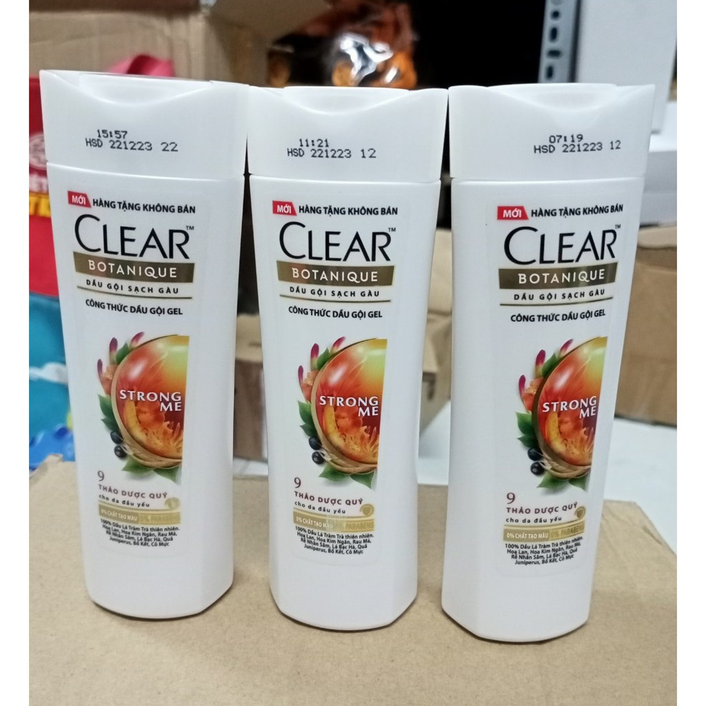 1 Chai Dầu gội Clear Thảo Dược 70g sạch gàu