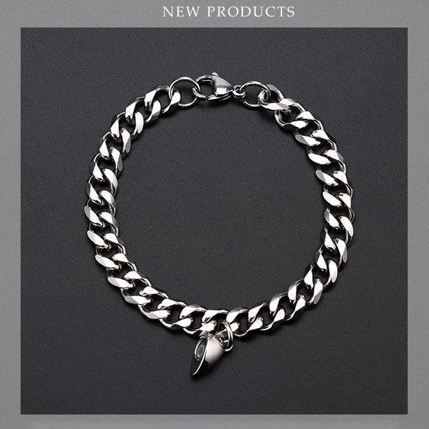 Vòng Tay Mặt Hình Trái Tim Thiết Kế Đơn Giản