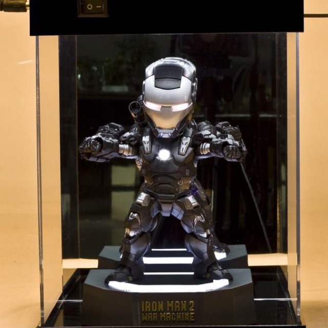 Mô hình war machine sáng đèn