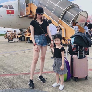 Áo phông cổ tim uni