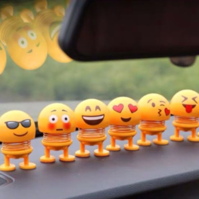 Lật Đật Icon Emoji Lò Xo Nhún Đồ Chơi Xả Stress - Lật Đật Icon Lò Xo Để Xe Ô Tô