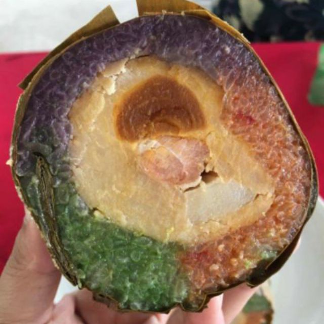 BÁNH TÉT TRÀ CUÔN NGŨ SẮC