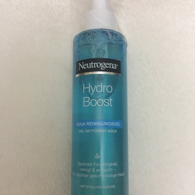 Sữa rửa mặt Neutrogena