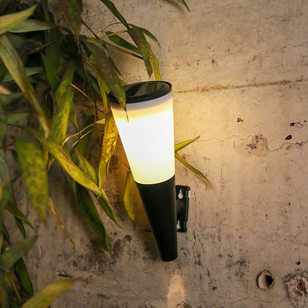 Đèn Led Gắn Tường Sử Dụng Năng Lượng Mặt Trời Chống Thấm Nước Dùng Trang Trí Ngoài Trời