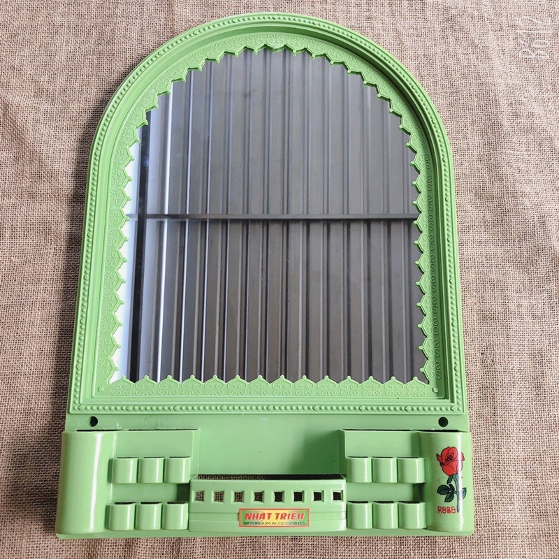 Gương nhà tắm 34*50cm. .