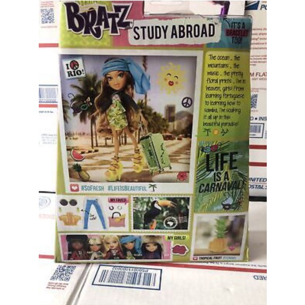 Búp bê Bratz study abroad Yasmin