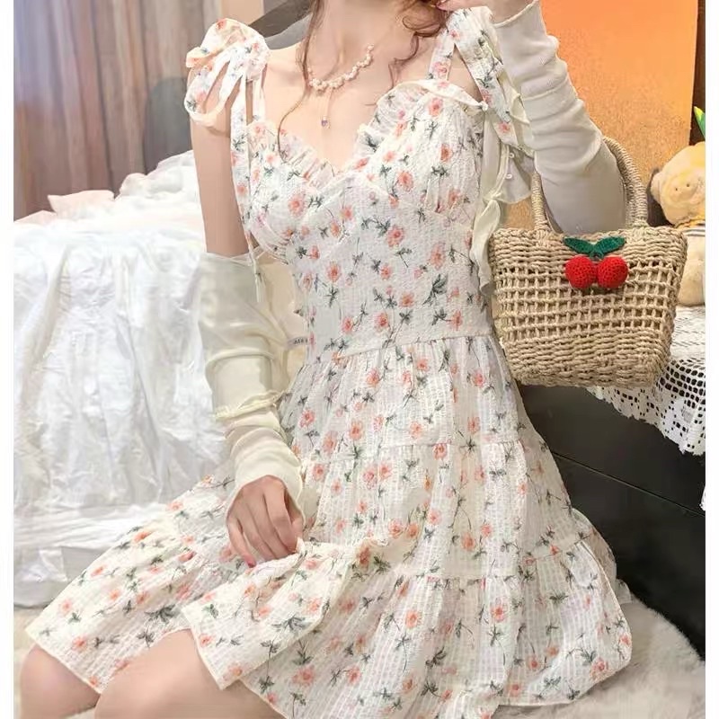 Set Đầm Hoa Nhí Đũi Xốp Buộc Nơ Vai + Áo Khoác Len Ren