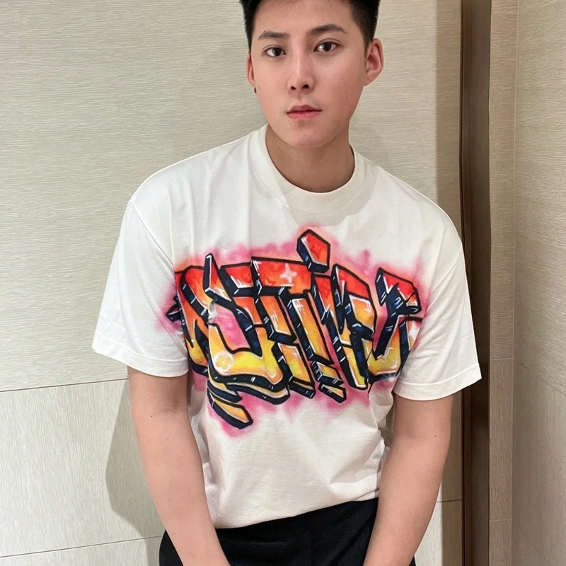 Áo Phông Cổ Tròn Chữ 5D Siêu Hot Bản Phản Sáng, Cotton Tici Siêu Mềm Mịn Hàng Trend Phong Cách AMBITION