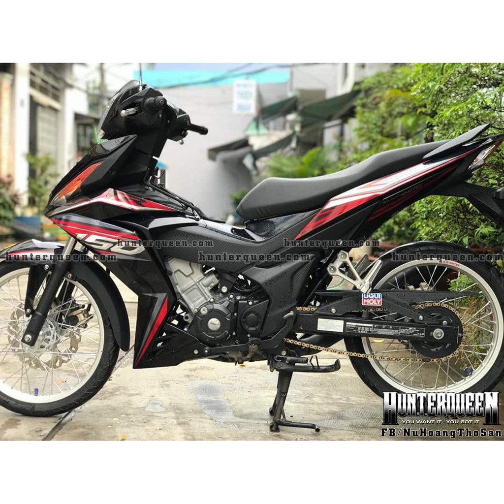 Tem rời xe Winner đen, Sọc nhọn đỏ xám. Chất lượng cao, bền đẹp. Decal chế theo yêu cầu