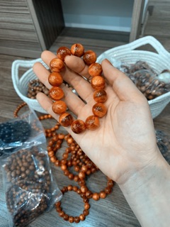 Vòng gỗ huyết long