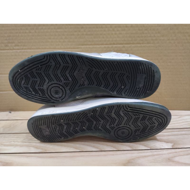 Giày thể thao cổ cao size 40