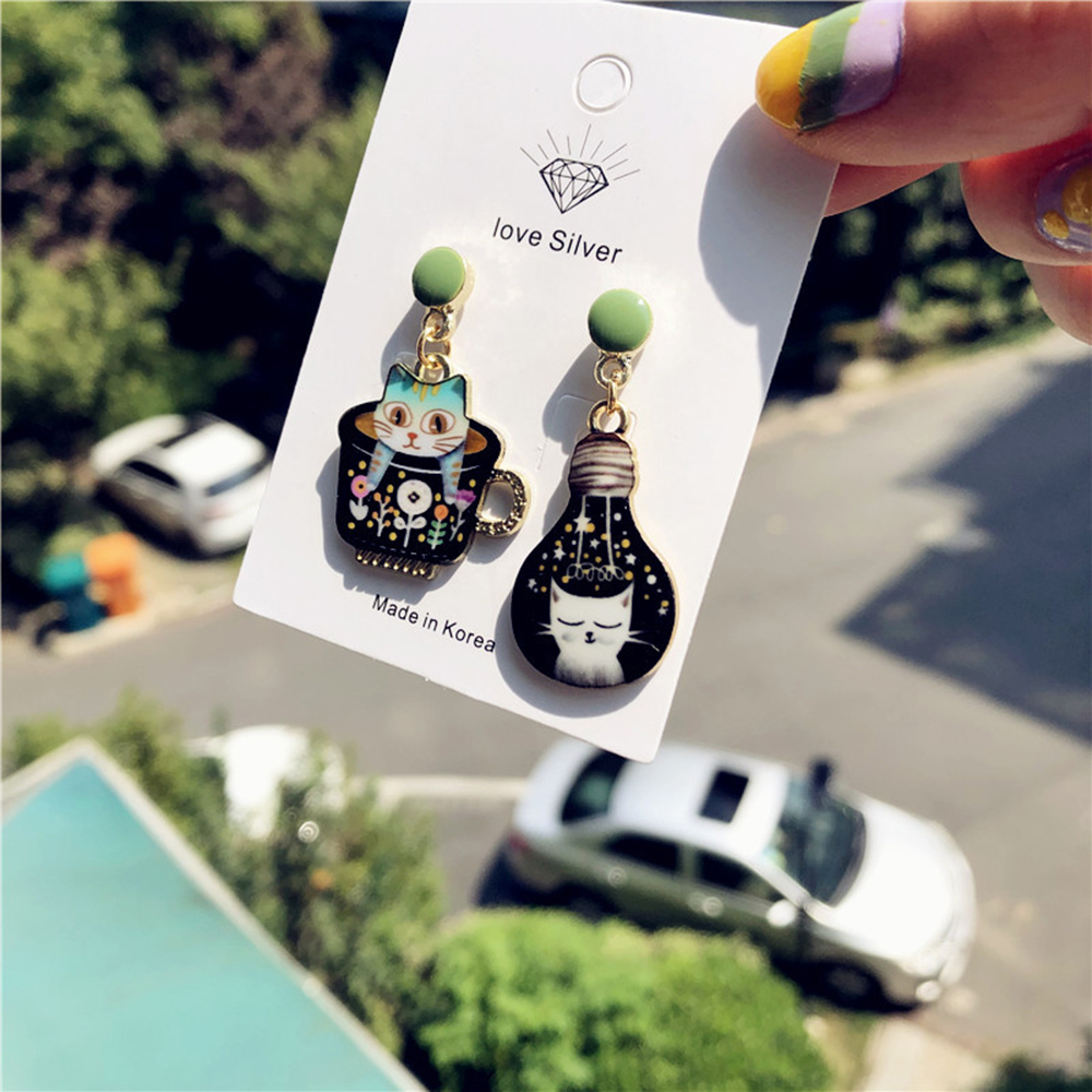 Khuyên tai kiểu dáng chú mèo đáng yêu dành cho nữ