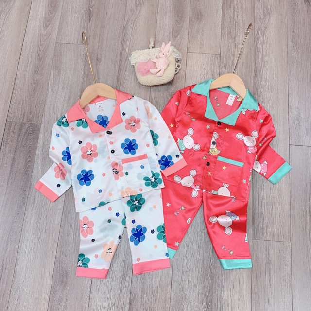 Bộ pizama lụa bé gái