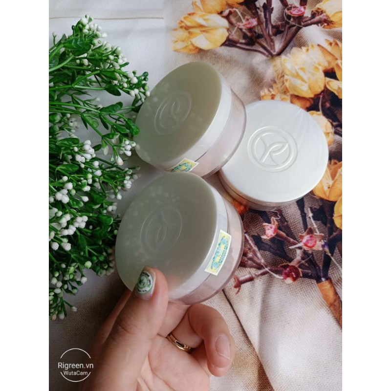 Phấn Phủ Yves Rocher Velvet Finish Loose Powder 20g | BigBuy360 - bigbuy360.vn