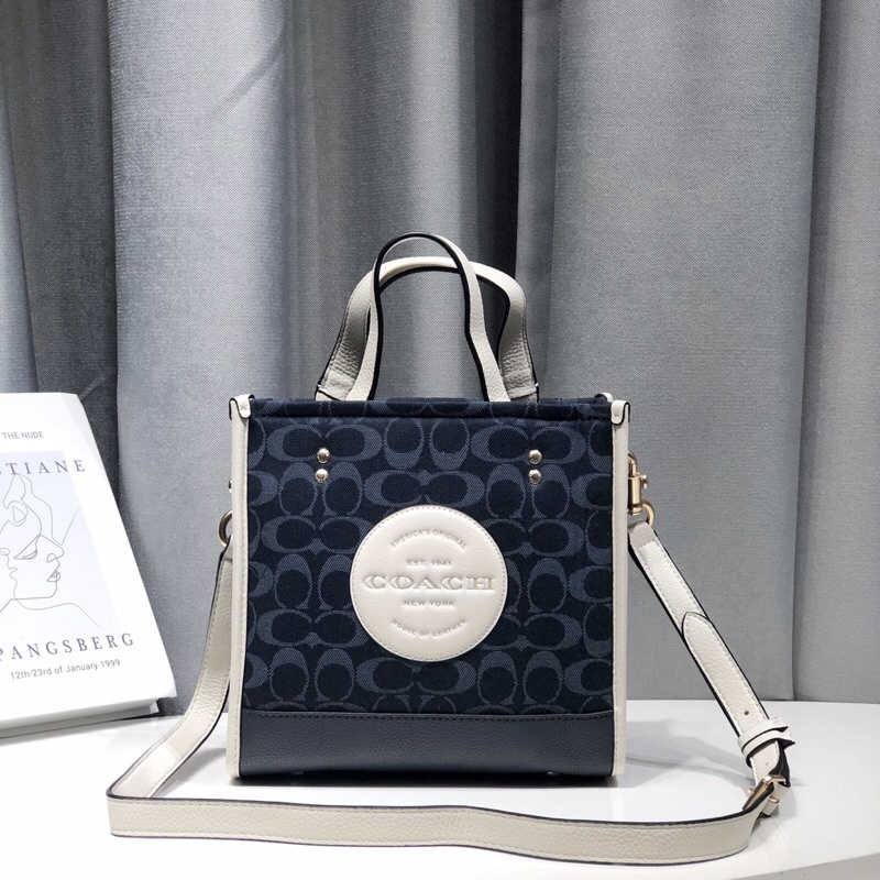 Túi Coach Dempsey Tote 22 in signature Jacquard❌ code: coach C5638