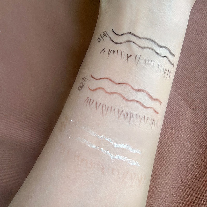 Bút Kẻ Mắt Dạng Lỏng 2 Trong 1 Màu Nâu Siêu Mỏng Mượt Mà Sắc Tố Cao