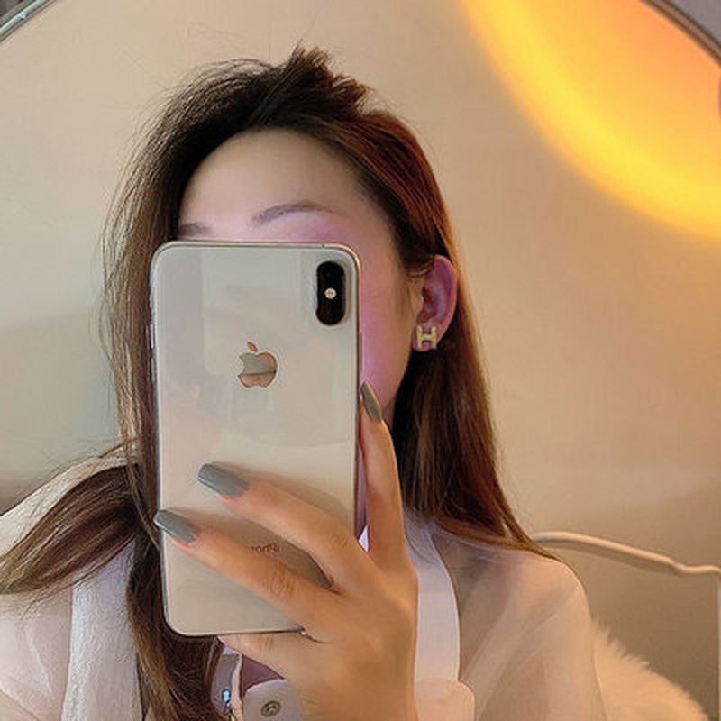 Khuyên tai chữ H đính đá phong cách Hàn Quốc đơn giản cho nữ