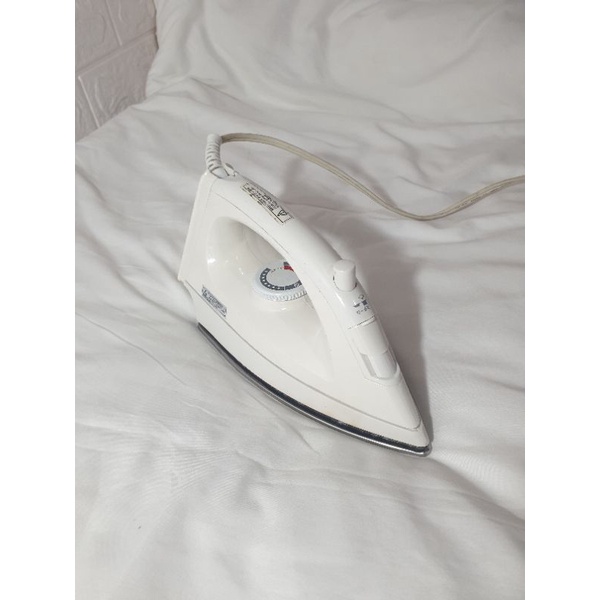 Bàn là, bàn ủi nhật bãi, là khô và là hơi, điện 100v