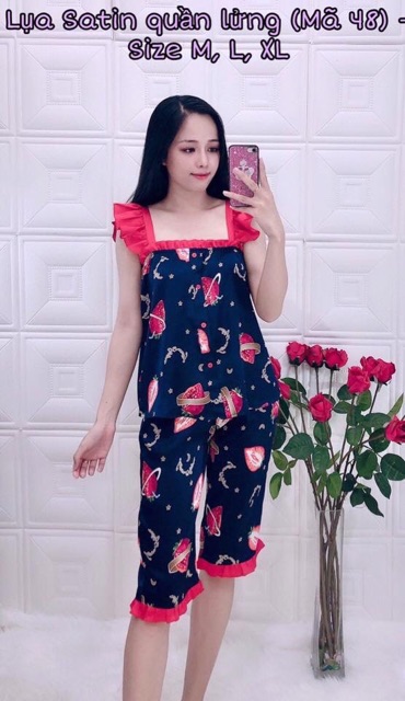 Satin cúp ngực quần lửng tay cánh tiên | BigBuy360 - bigbuy360.vn