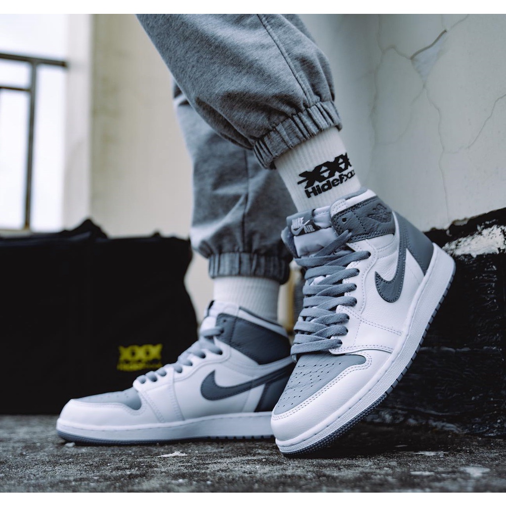 [CHÍNH HÃNG] Giày thể thao Sneaker NIKE Air Jordan 1 Retro High OG Stealth màu Xám Trắng - Code: 575441 - 037