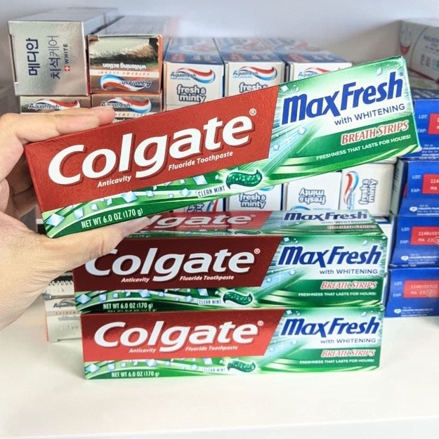 Kem đánh răng COLGATE Maxfresh With Whitening Clean Mint 170g (Colgate Mỹ Xanh Lá)