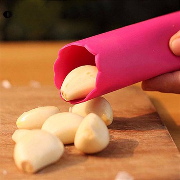 Bóc vỏ tỏi tiện dụng bằng silicone 88121 shop tiện ích 777