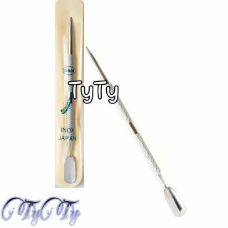 1 Cây Sủi Da Móng Tay Vừa Đẹp Lại Tiện