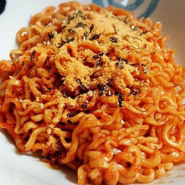 Lốc 5 gói mì khô Samyang Hàn Quốc (mì cay/ phomai/ tương đen)