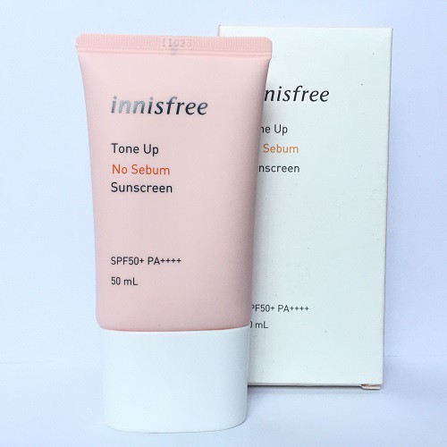 Kem chống nắng innisfree no sebum (màu hồng)