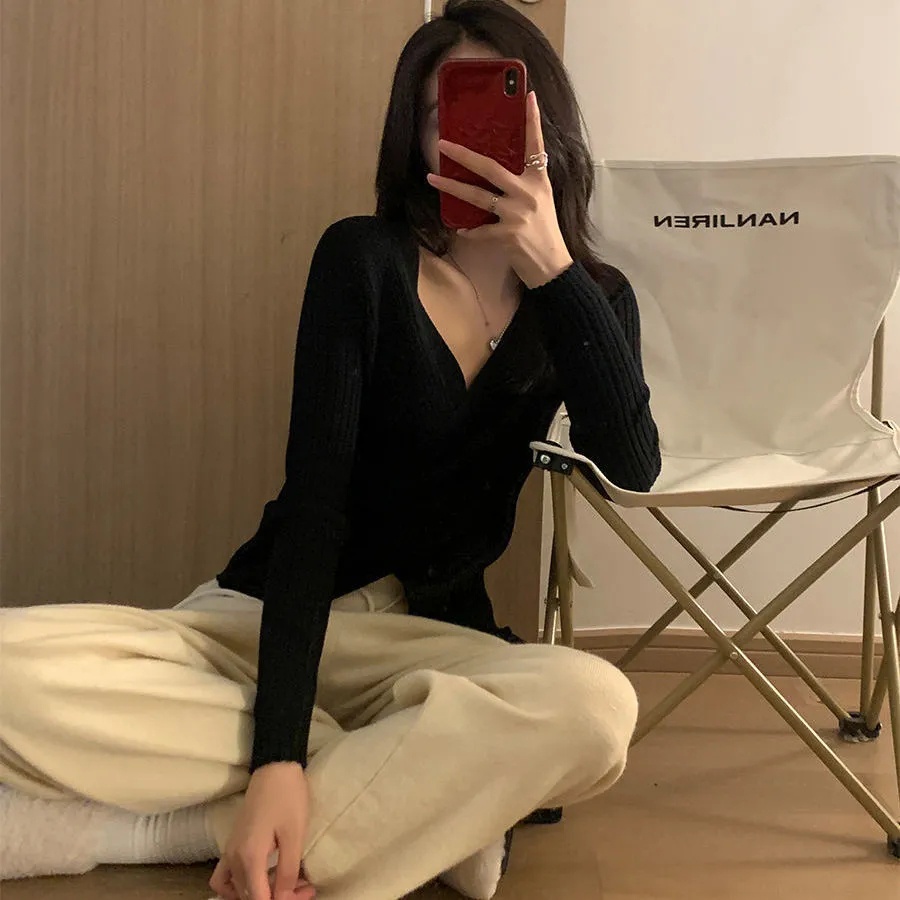 Porozi  Áo dệt kim tay dài cổ chữ v thiết kế vạt đan chéo form ôm phong cách Hàn Quốc