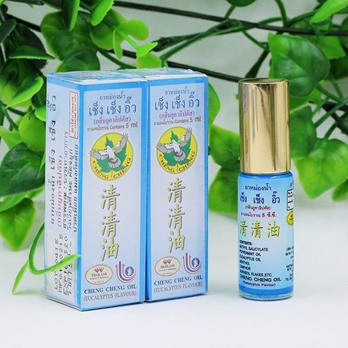 Lốc 6 chai dầu gió Cheng Cheng Oil 5ml