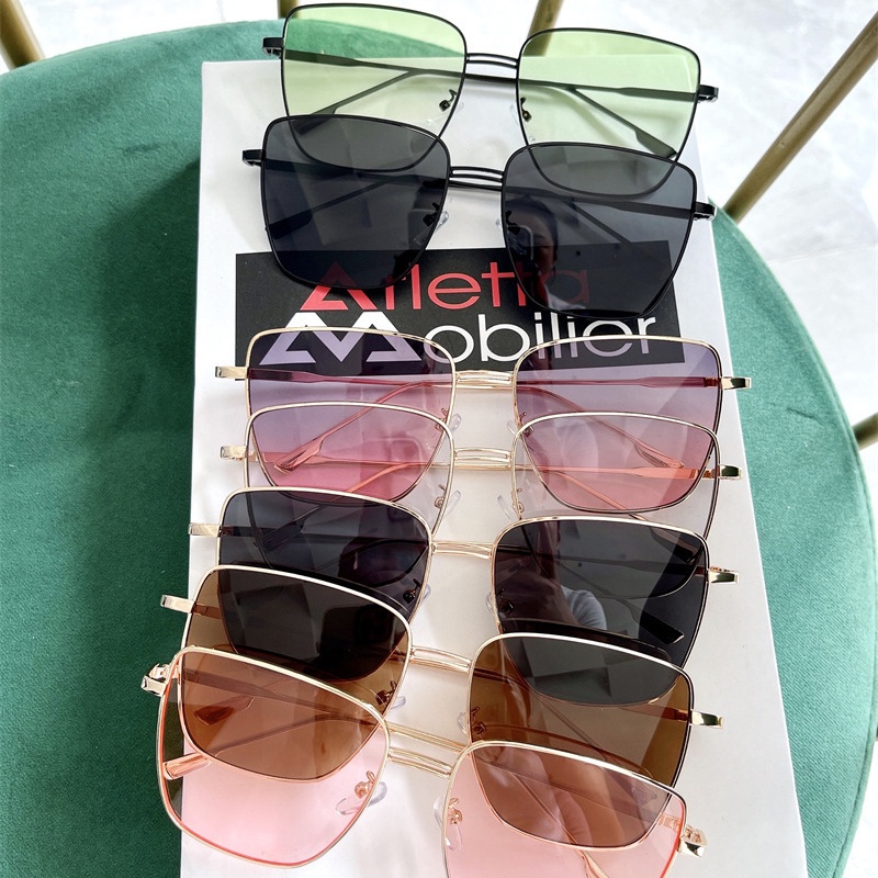 Kính Mát Gọng Vuông Kim Loại Màu Gradient Thời Trang Cho Nữ