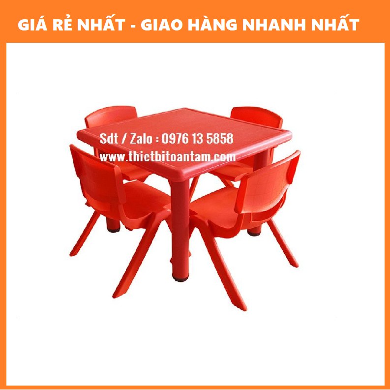 Bàn học  6 chỗ cho bé độ tuổi mầm non phù hợp