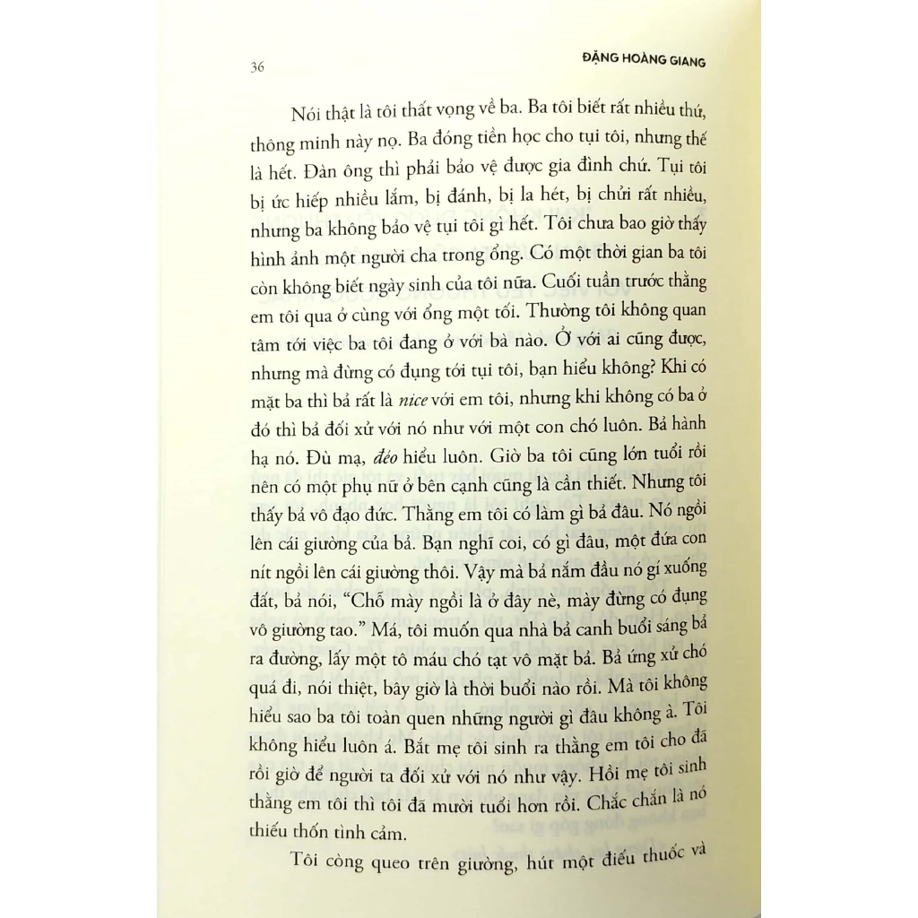 Sách - Tìm Mình Trong Thế Giới Hậu Tuổi Thơ