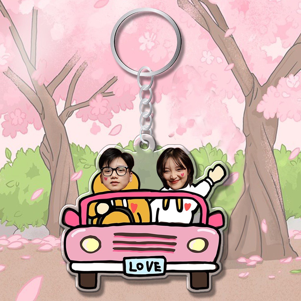 Móc khóa quà lưu niệm in hình chibi cute cặp đôi theo yêu cầu chất liệu mica