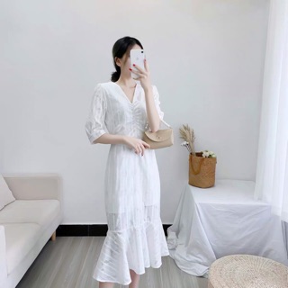 Đầm trắng đuôi cá