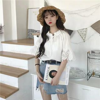 ÁO KIỂU TAY PHA XÒE PHA REN CỔ NƠ