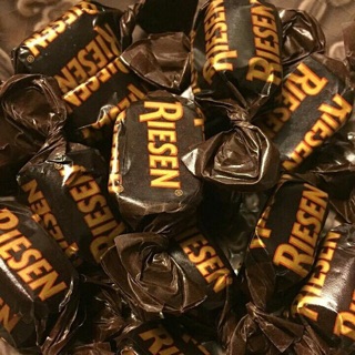 Kẹo RIESEN Dark Chocolate 377gr Đức