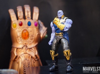 Mô hình SHF Thanos Infinity War kèm ảnh thật