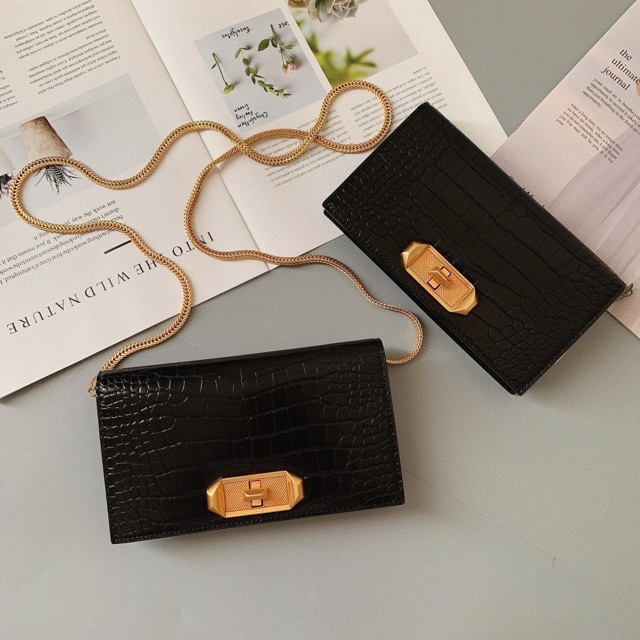 Túi cnk da rắn mini auth