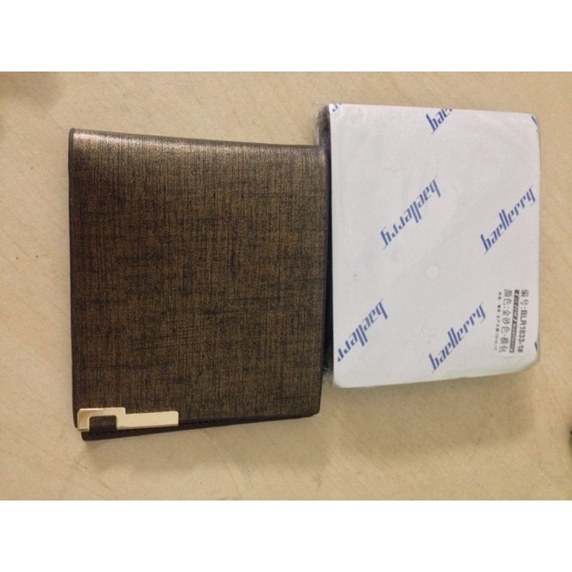 Sale ví ánh vàng xịn