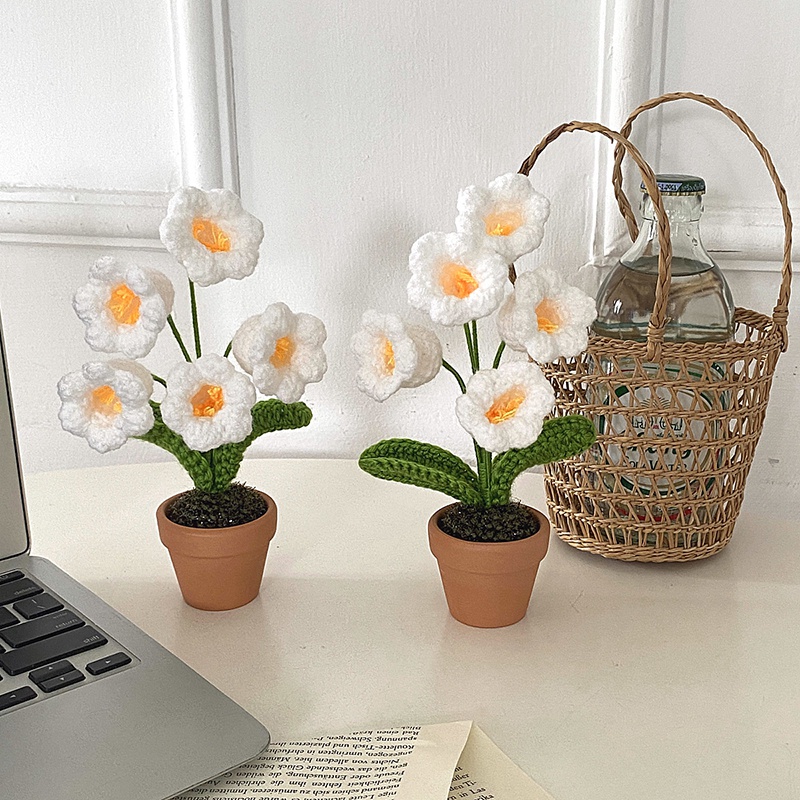 Hoa lily Nhân Tạo Để Bàn Trang Trí Nội Thất