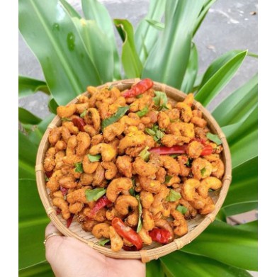Hạt Điều Rang Tỏi Ớt Hủ 500gr, Loại 1 Nhập Từ Bình Phước