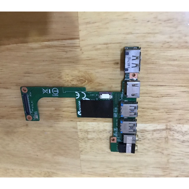 Board jack âm thanh và cổng usb laptop gamming msi GE60